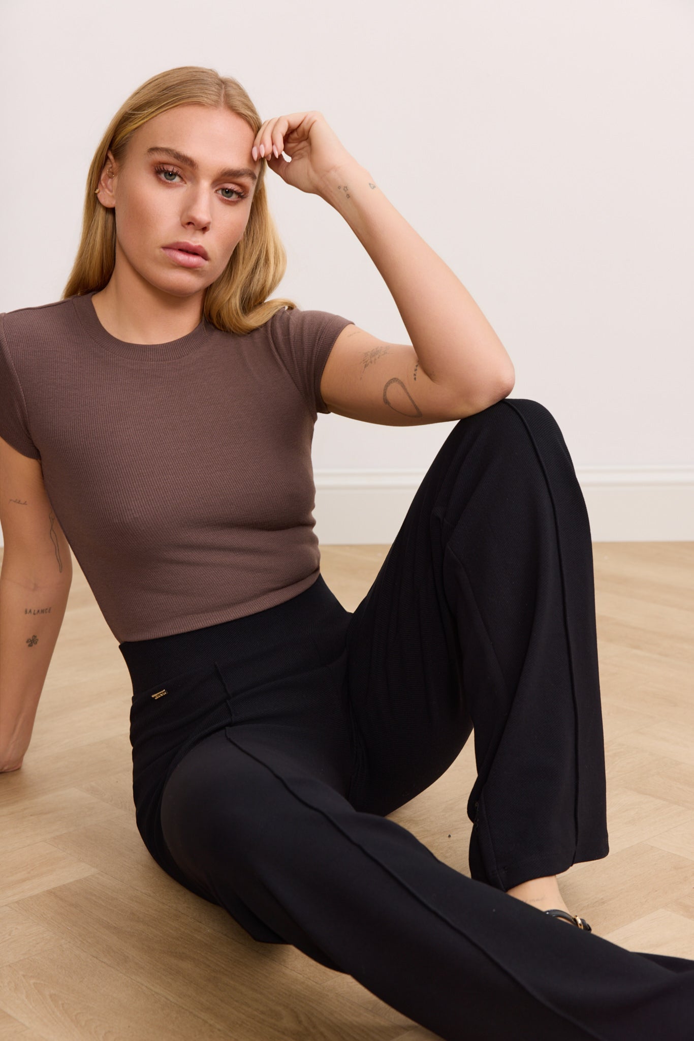 FOREST ESSENTIAL flared pants - Black