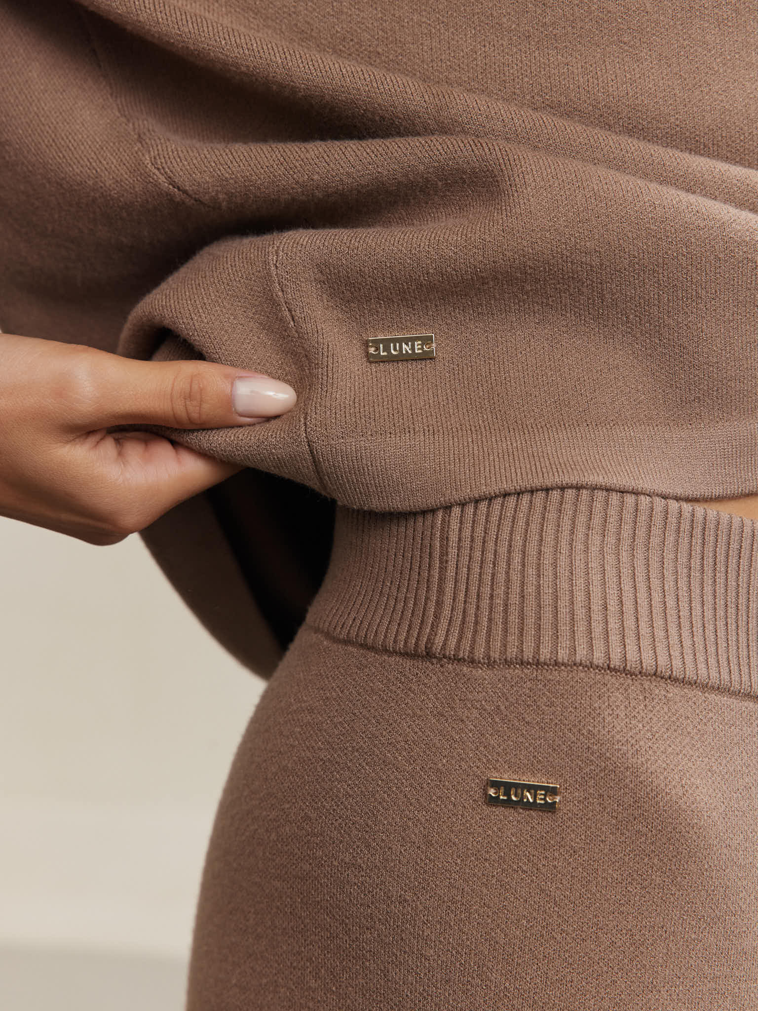 Olly V Neck Top - Light Toffee