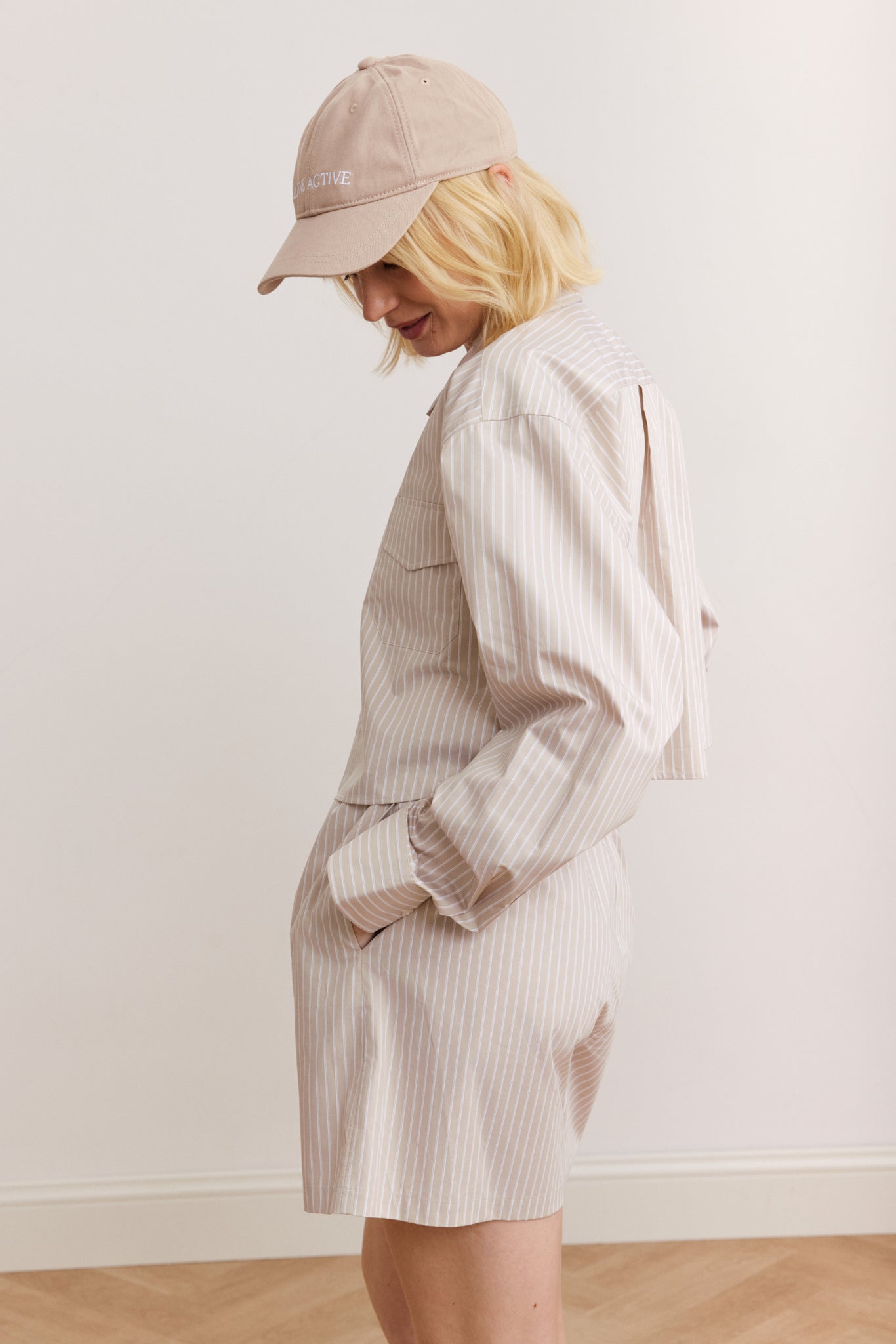 Jada Striped Cropped Blouse - Toffee