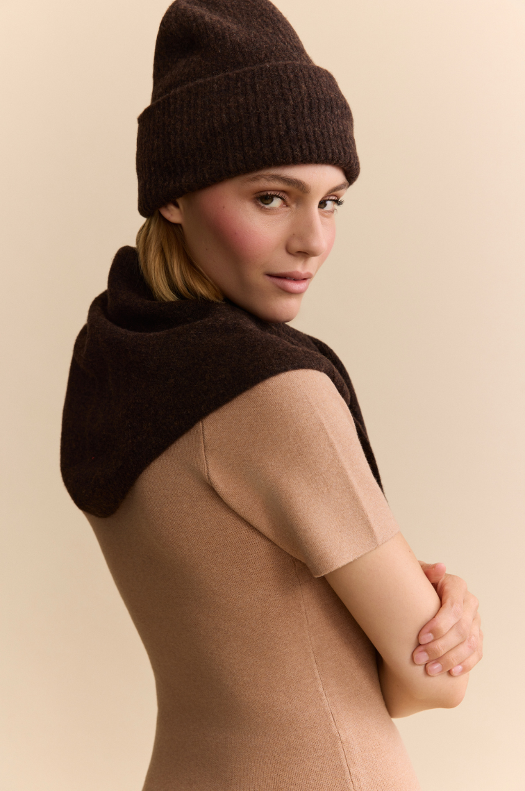 Manu Wool Triangle Scarf - Dark Espresso