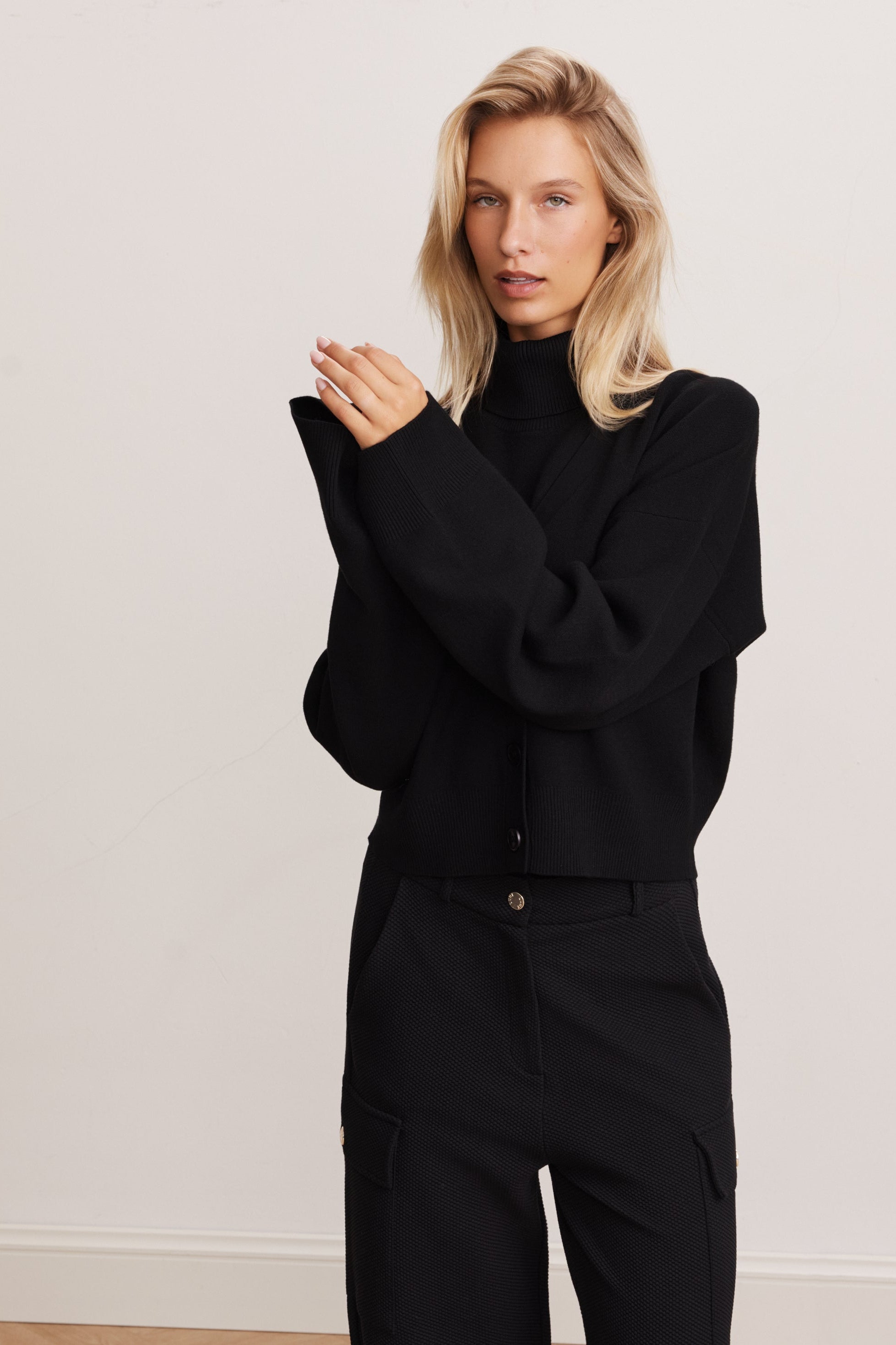 Olly Cardigan - Black