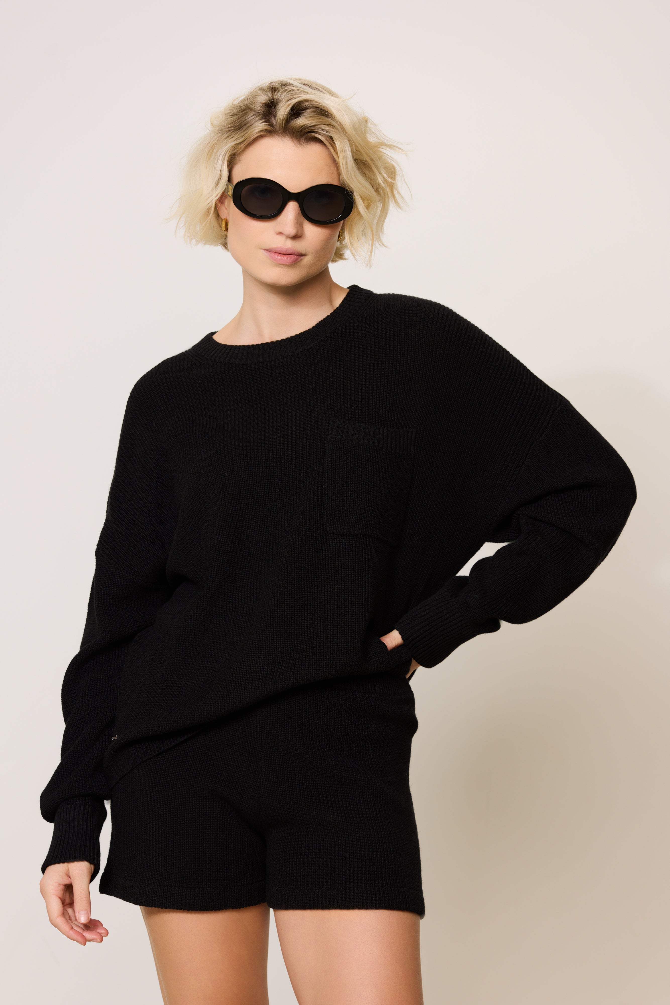 SARA knit Crew neck Sweater - Black