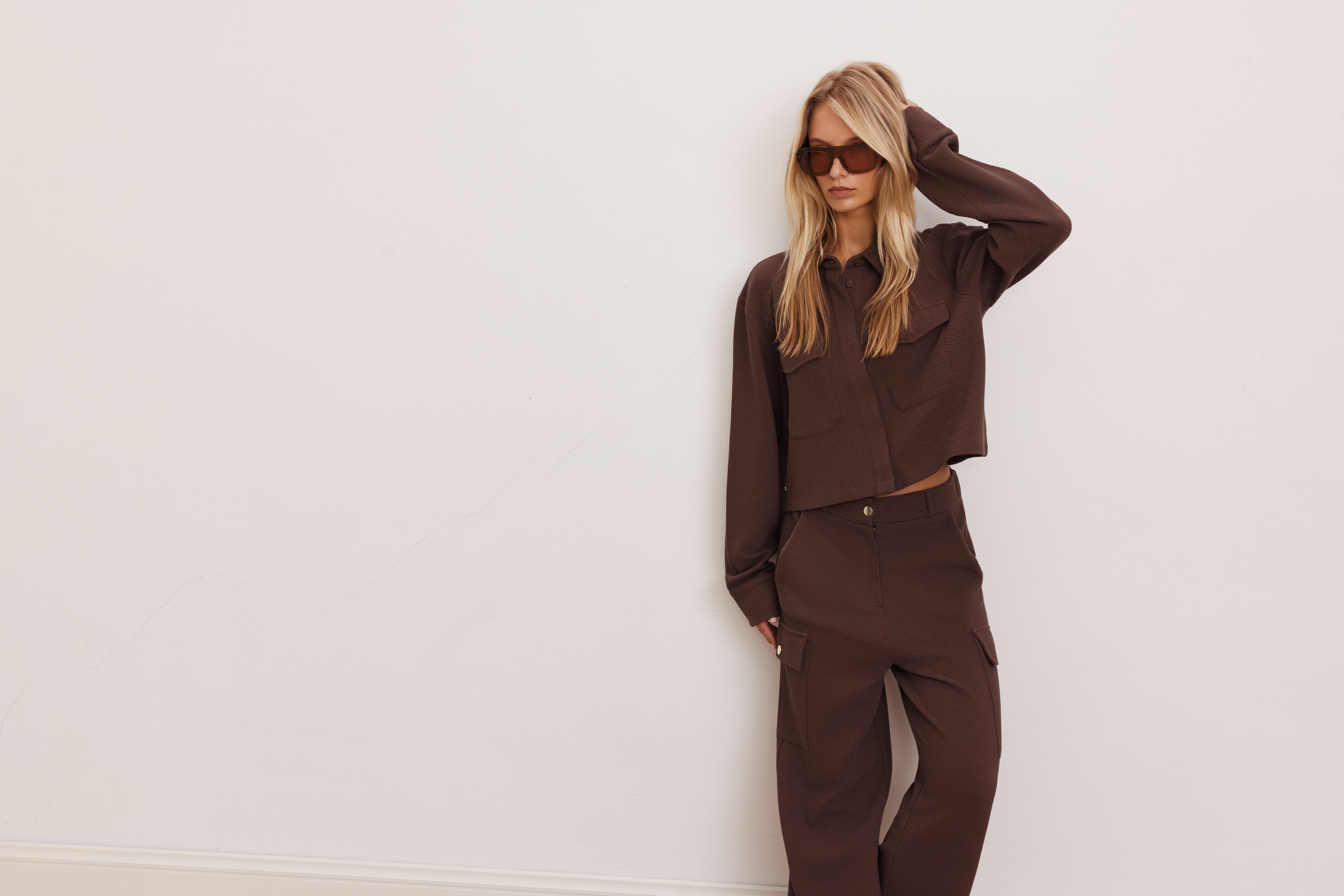 Moon Classic Short Blouse - Chocolate