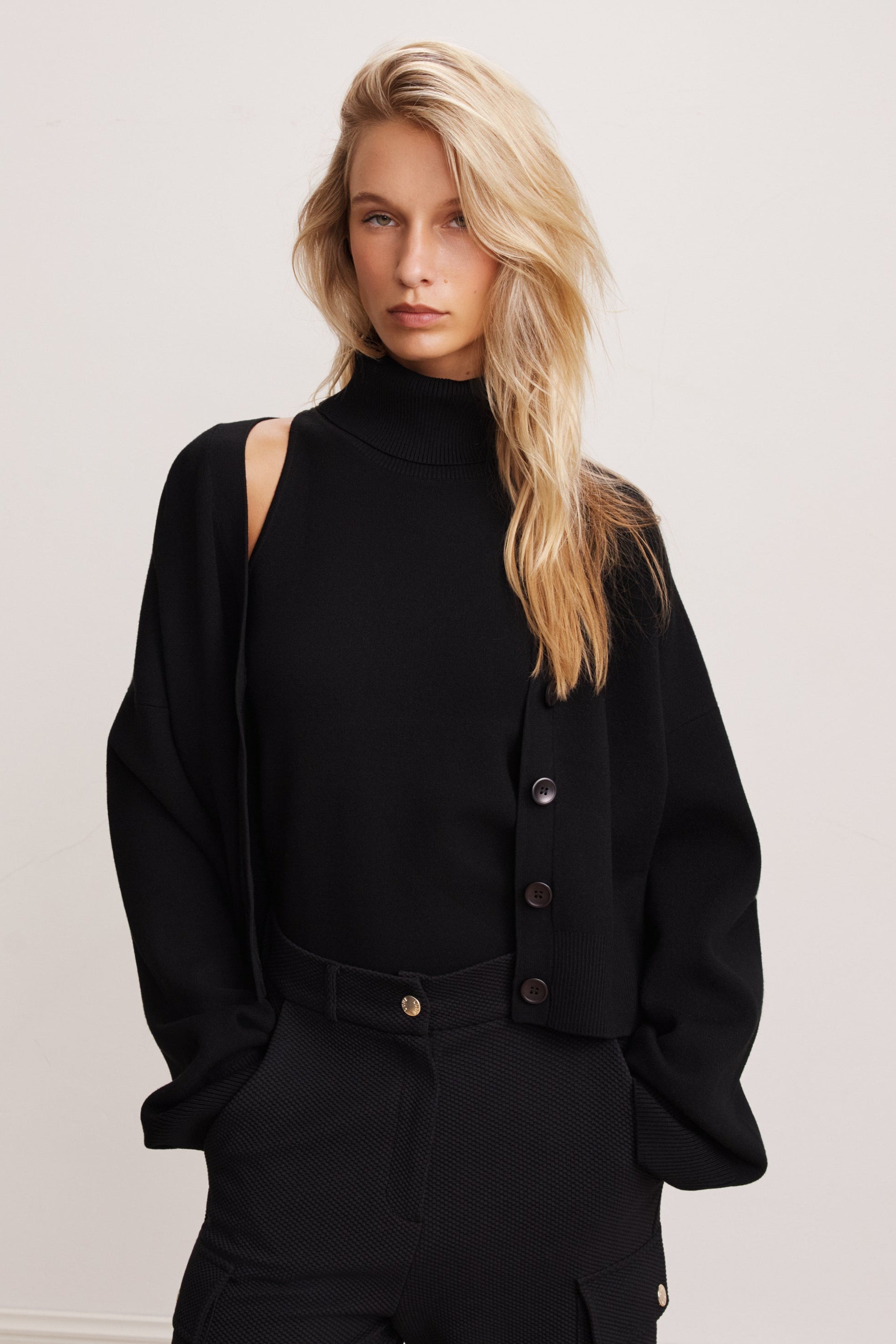 Olly Cardigan - Black